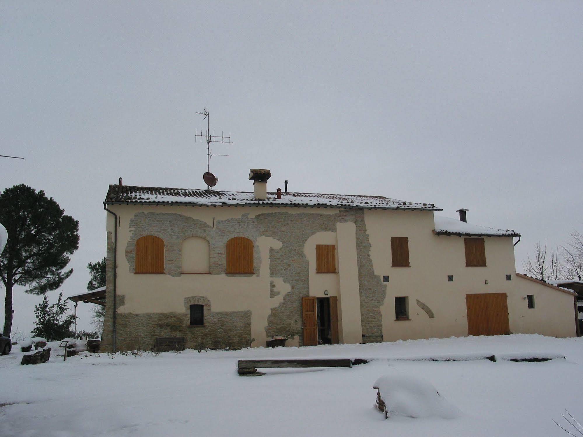 Villa Agriturismo Ca'De'Gatti à Faenza Extérieur photo